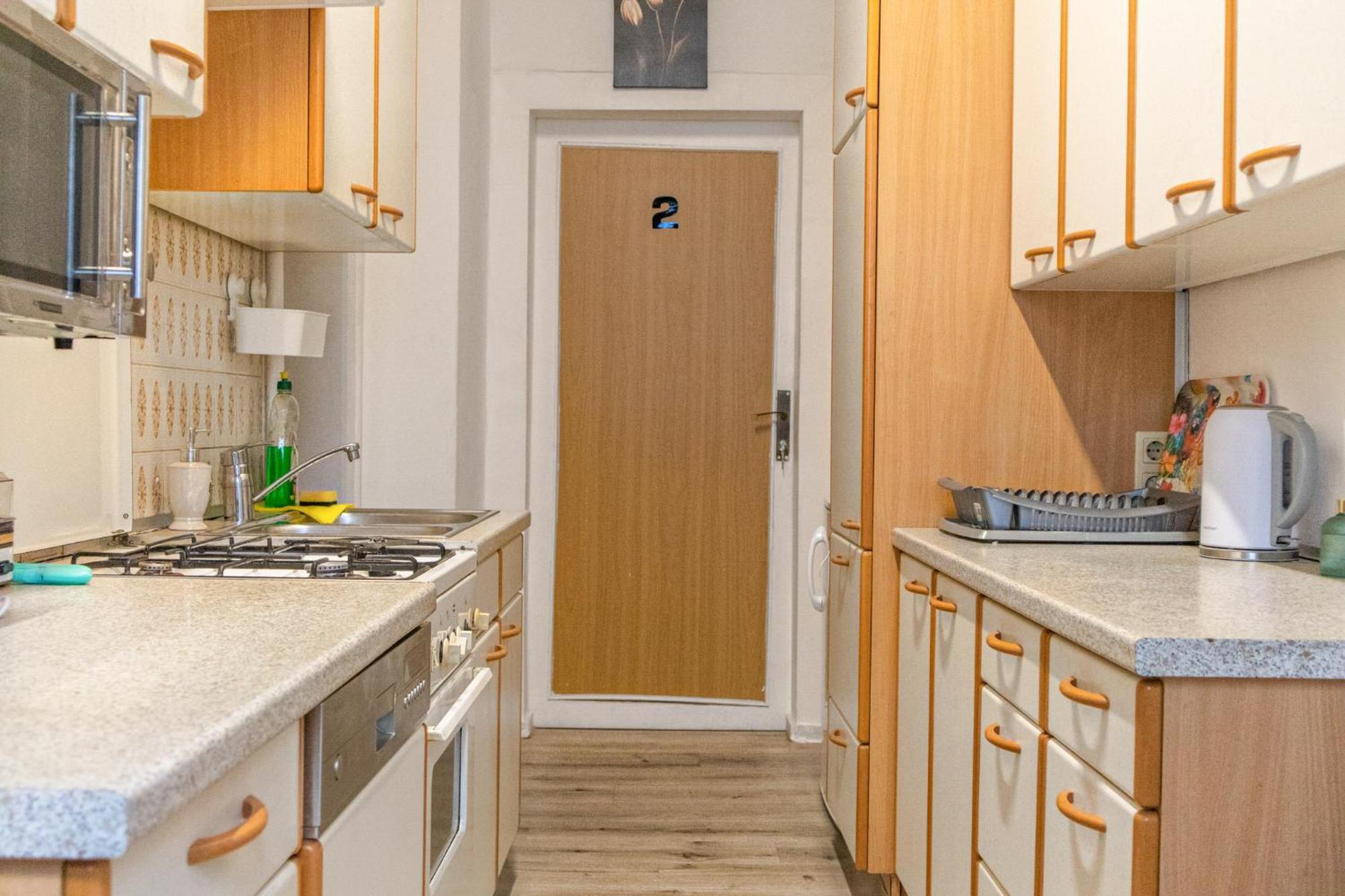 Convenient 3br Near Danube & Millenium Tower Apartment *