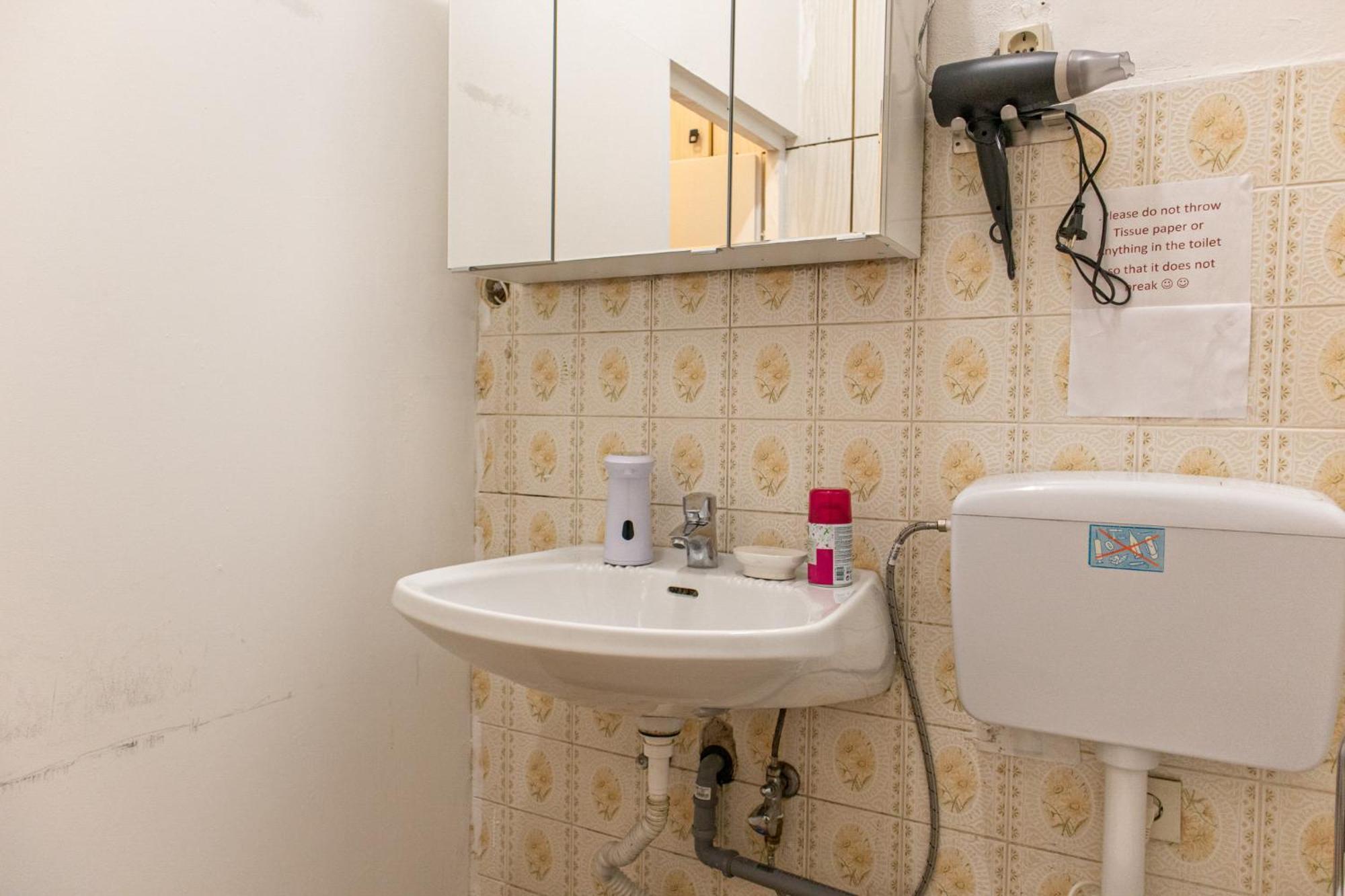 Apartment Convenient 3br Near Danube & Millenium Tower *